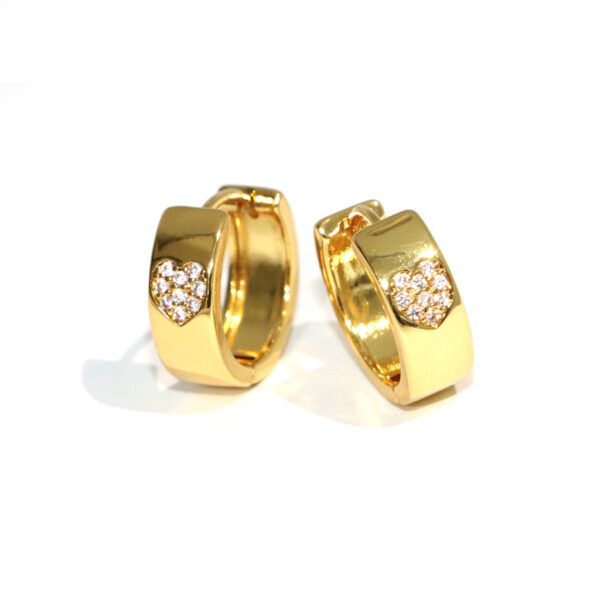 Huggies diseño de corazón con microcircon