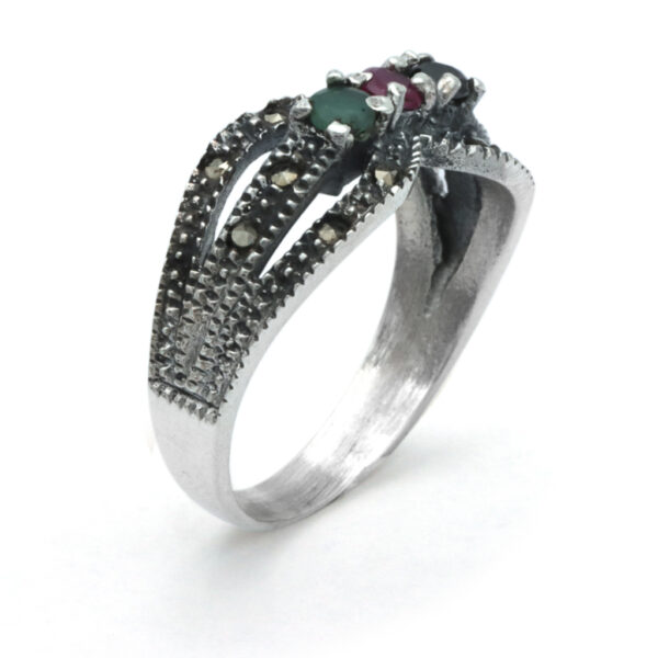 Anillo marquesita piedra natural