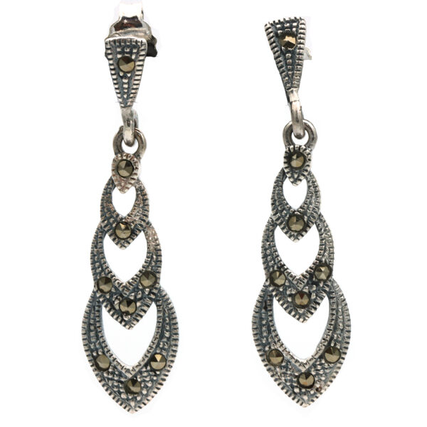 Aretes marquesita con caida